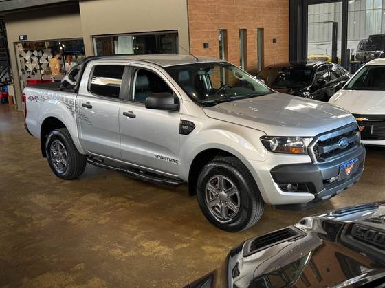 FORD RANGER 2.2 SPORTRAC 4X4 CD 16V DIESEL 4P AUTOMÁTICO FORD RANGER 2.2 SPORTRAC 4X4 CD 16V DIESEL 4P AUTOMÁTICO